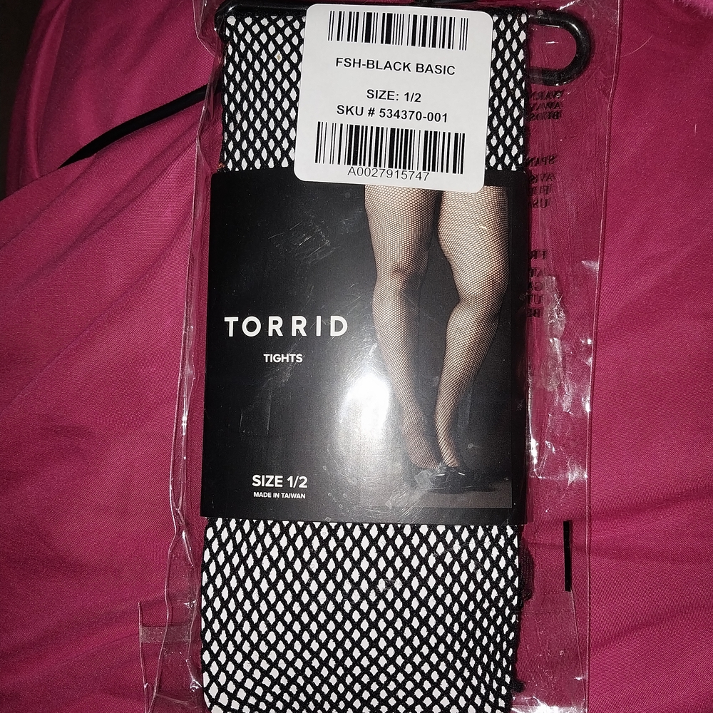 (Bundle Me!) Torrid Black Fishnet Tights- NWT- Size 1x/2x - Picture 4 of 5